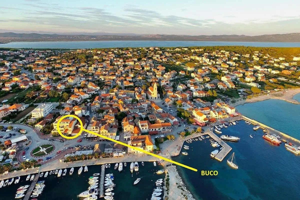 Buco Seafront Apartments & Fastfood Pakostane